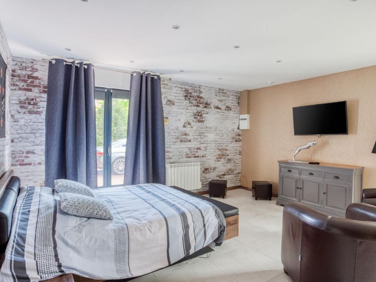 Cosy Apartment In Eperlecques With Fireplace ห้อง รูปภาพ