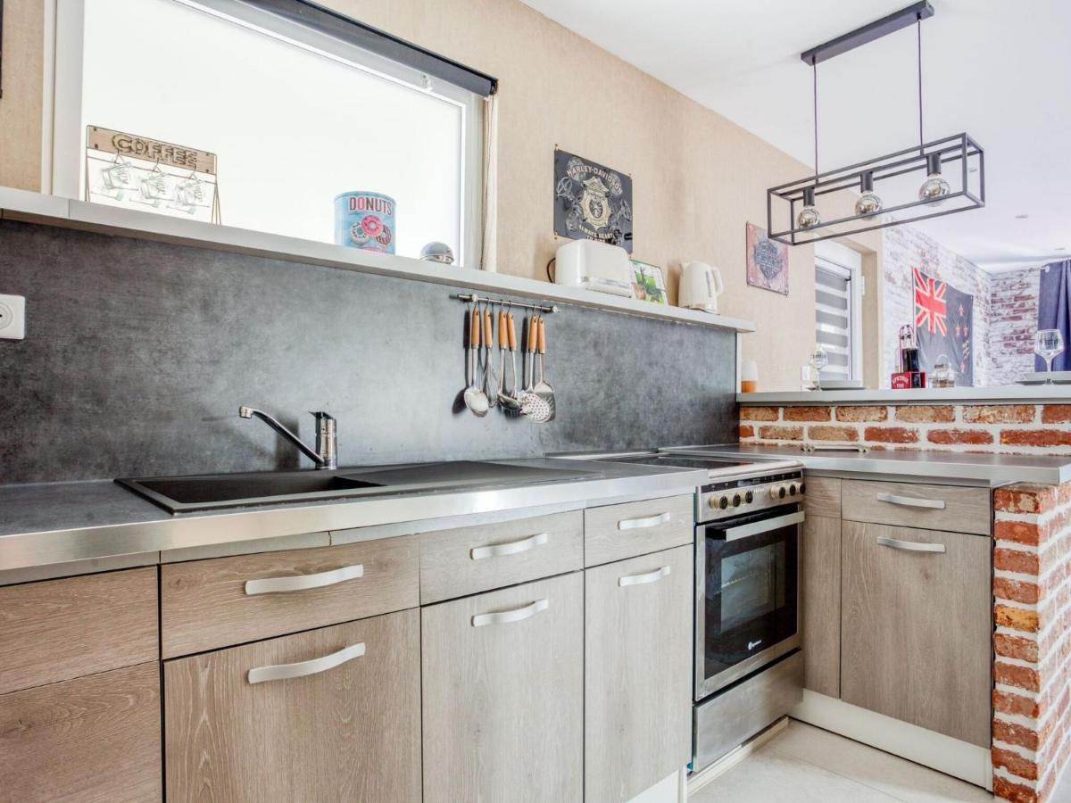 Cosy Apartment In Eperlecques With Fireplace ห้อง รูปภาพ