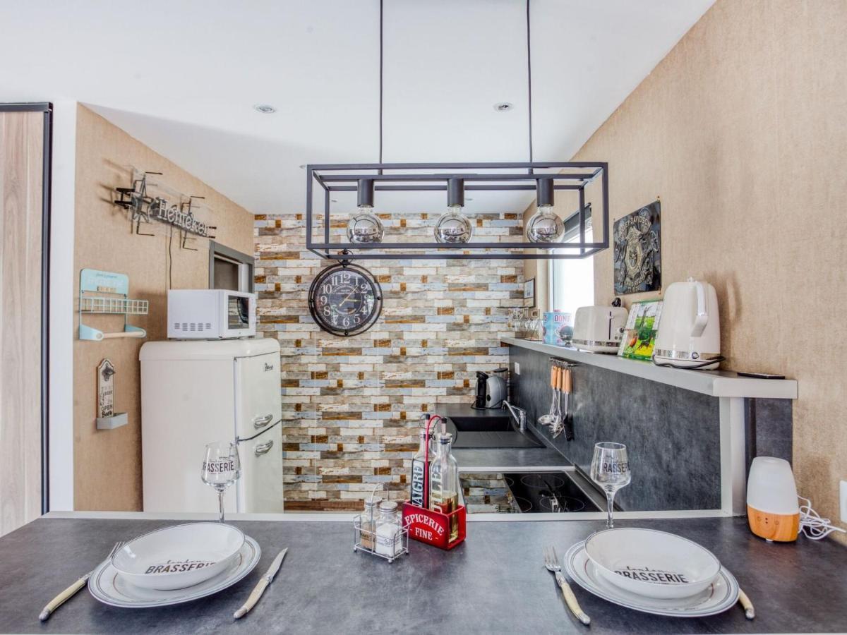 Cosy Apartment In Eperlecques With Fireplace ห้อง รูปภาพ